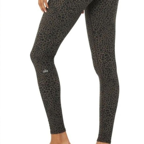ALO Yoga Leopard Print Leggings - Picture 2 of 6